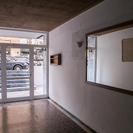 Best House, Anakreontos, Perivolaki, Nikaia, P... ピレウス エクステリア 写真